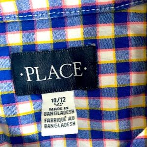 Childrens place boys plaid top. Size 10/12 - Large